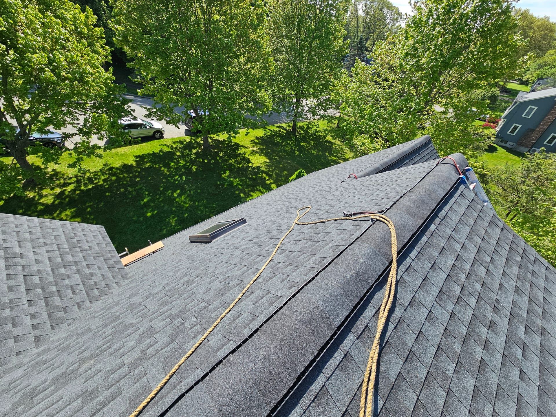 Roof shingling with skylight cut-out